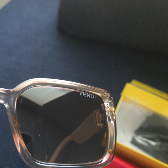 Fendi Women\'s Square Sunglasses main image 13